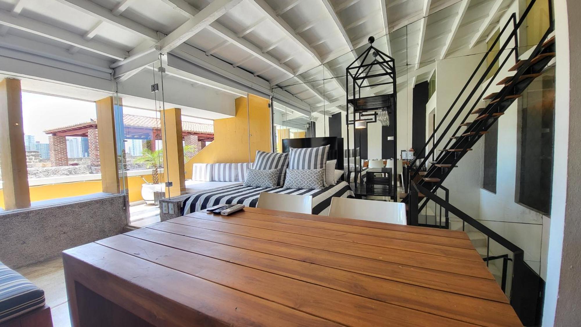 Apartamento Duplex Vista Al Mar Y Murallas Nuevo En La Ciudad Amurallada Apartman Cartagena Kültér fotó